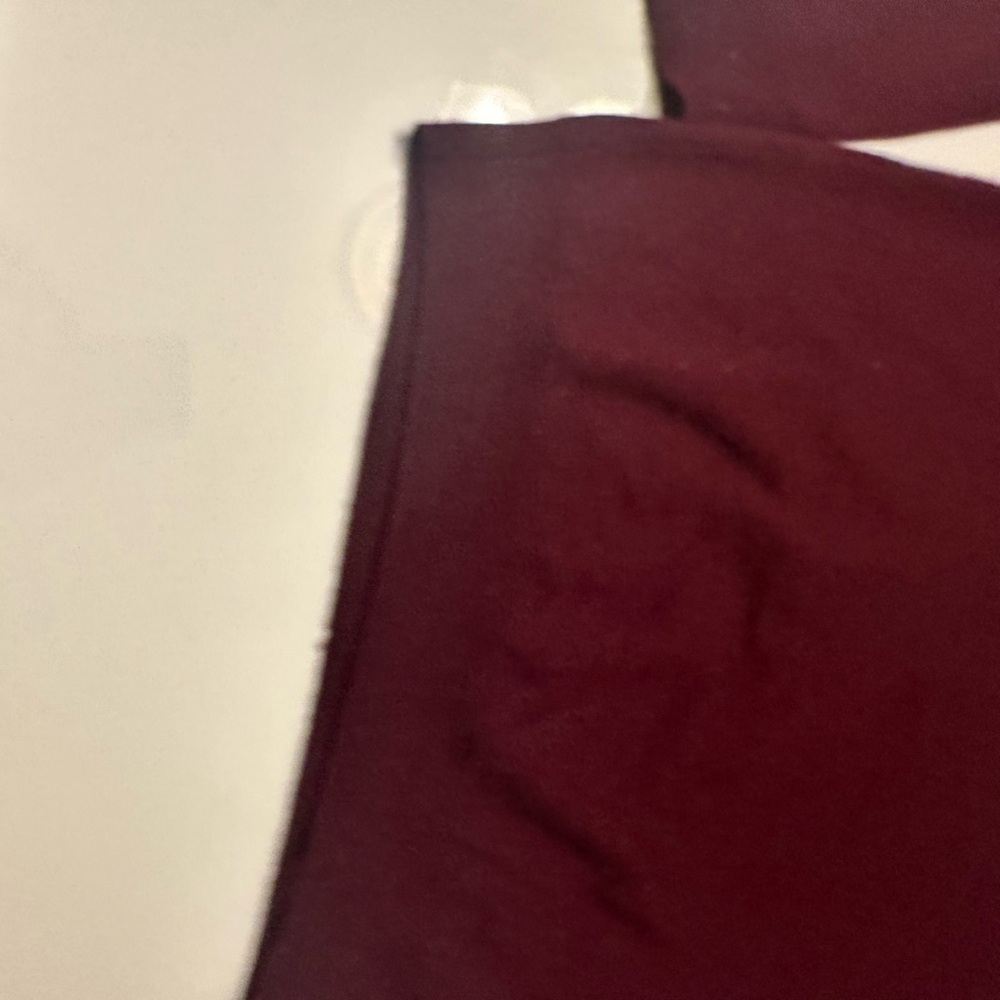 Skywalker Ranch exclusive sweater in Burgundy - Picture 5 of 6